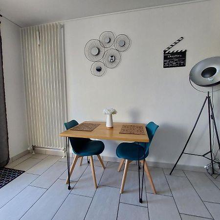 Studio Sur Les Rives D'Allier Apartment Мулин Екстериор снимка